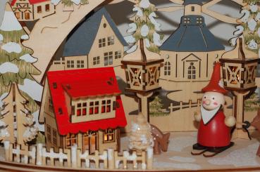 Preview: Weihnachtsdorf aus Holz mit LED-Beleuchtung